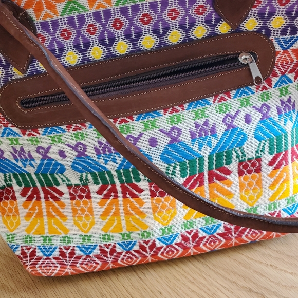 Artisan Travel Bag - Picture 11 of 11